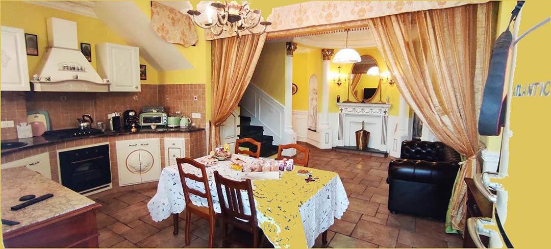 Bed And Breakfast Sopranos La Spezia Buitenkant foto