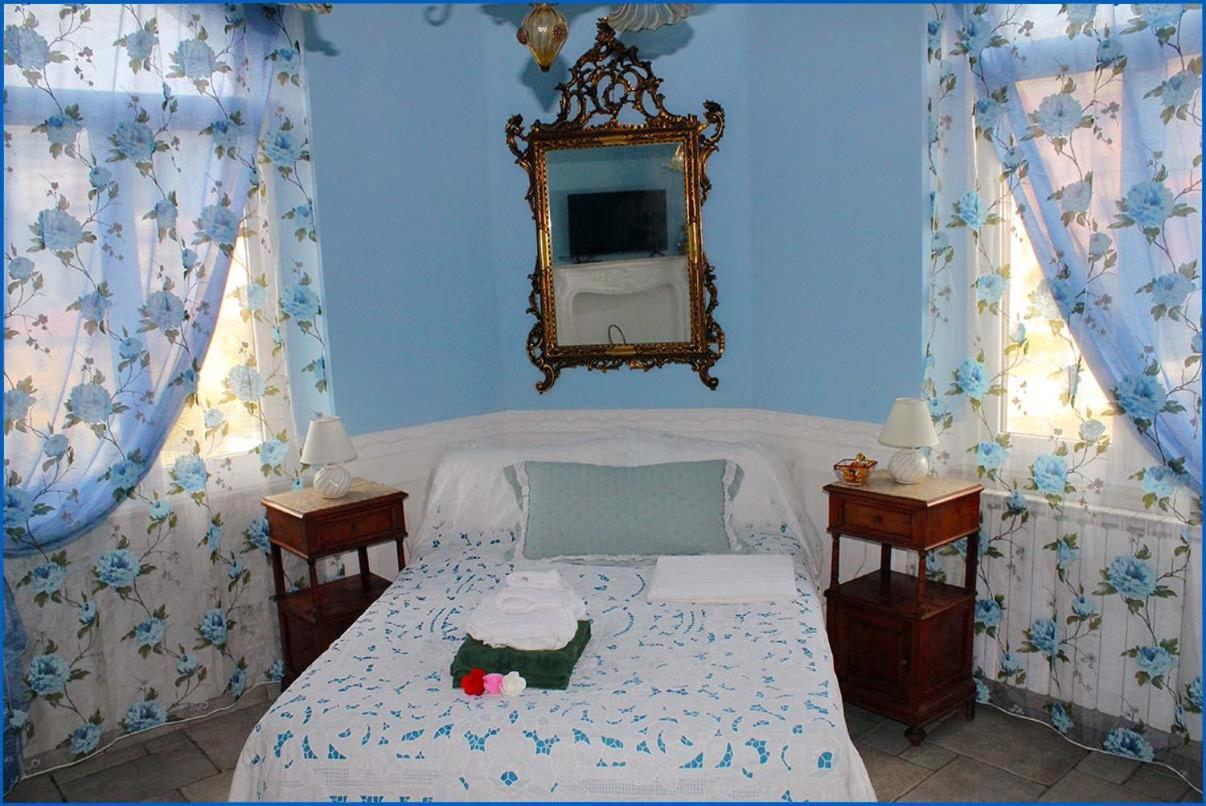Bed And Breakfast Sopranos La Spezia Buitenkant foto